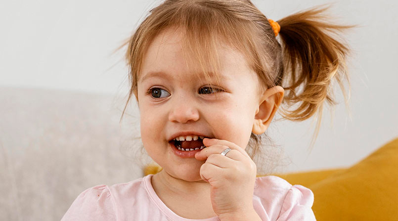 Dentes decíduos: como cuidar e garantir um desenvolvimento bucal saudável desde a infância